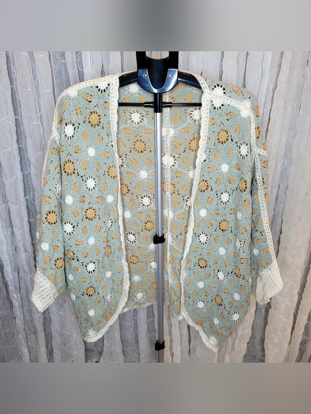 POL Open Front Sage Green Cream Crochet Floral Kimono Cardigan Shrug Cover Up OS - Picture 2 of 5